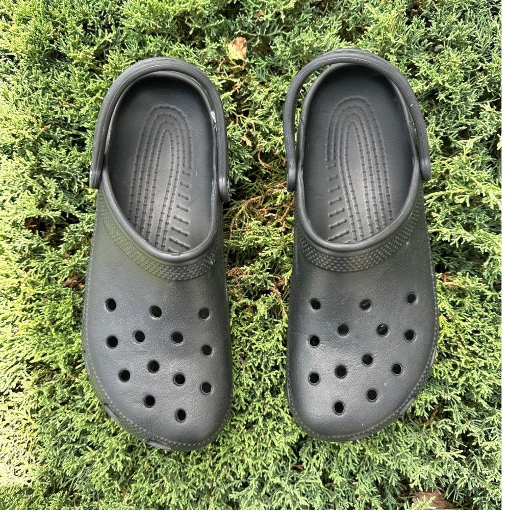Crocs Adult Classic Clogs Unisex Size M10 W12 Black Sandals - Picture 3 of 12